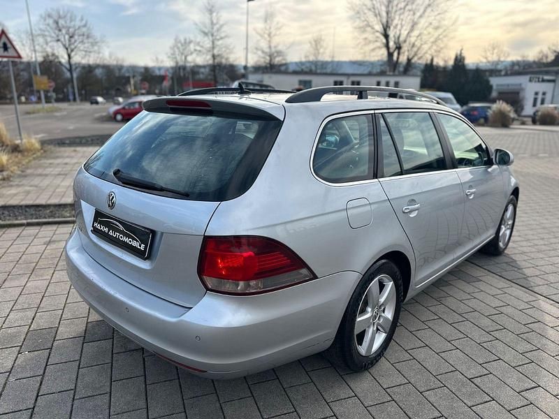 Gebraucht VW Golf VI Comfortline 105 PS (77 kW) 2010 Silber Kombi