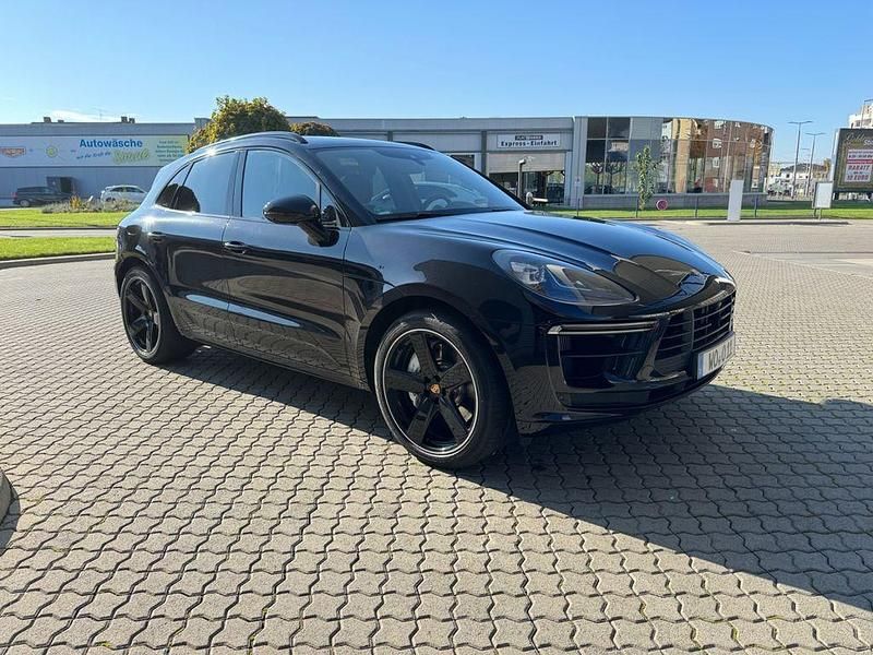 Gebraucht Porsche Macan Turbo 441 PS (324 kW) 2019 Schwarz SUV