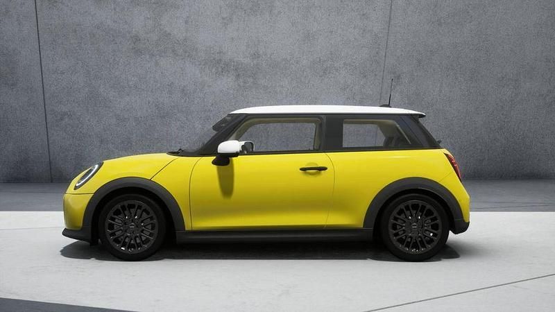 Gebraucht Mini Cooper Classic 156 PS (114 kW) 2024 Gelb Kleinwagen