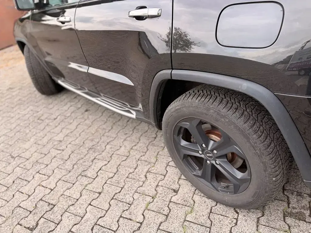 Gebraucht Jeep Grand Cherokee Overland 352 PS (258 kW) 2014 Schwarz SUV