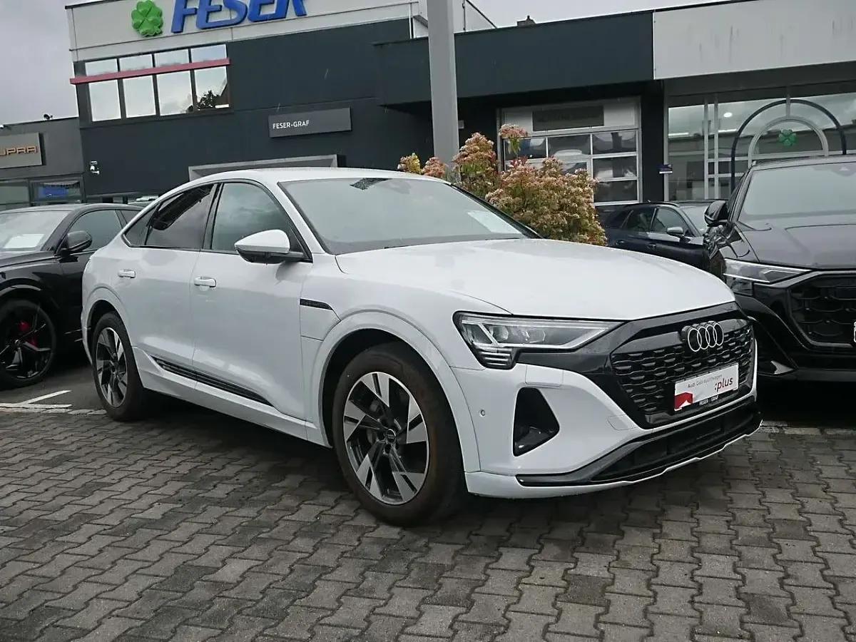 Gebraucht Audi Q8 e-tron Sport 250 kW (340 PS) 2023 Weiß SUV