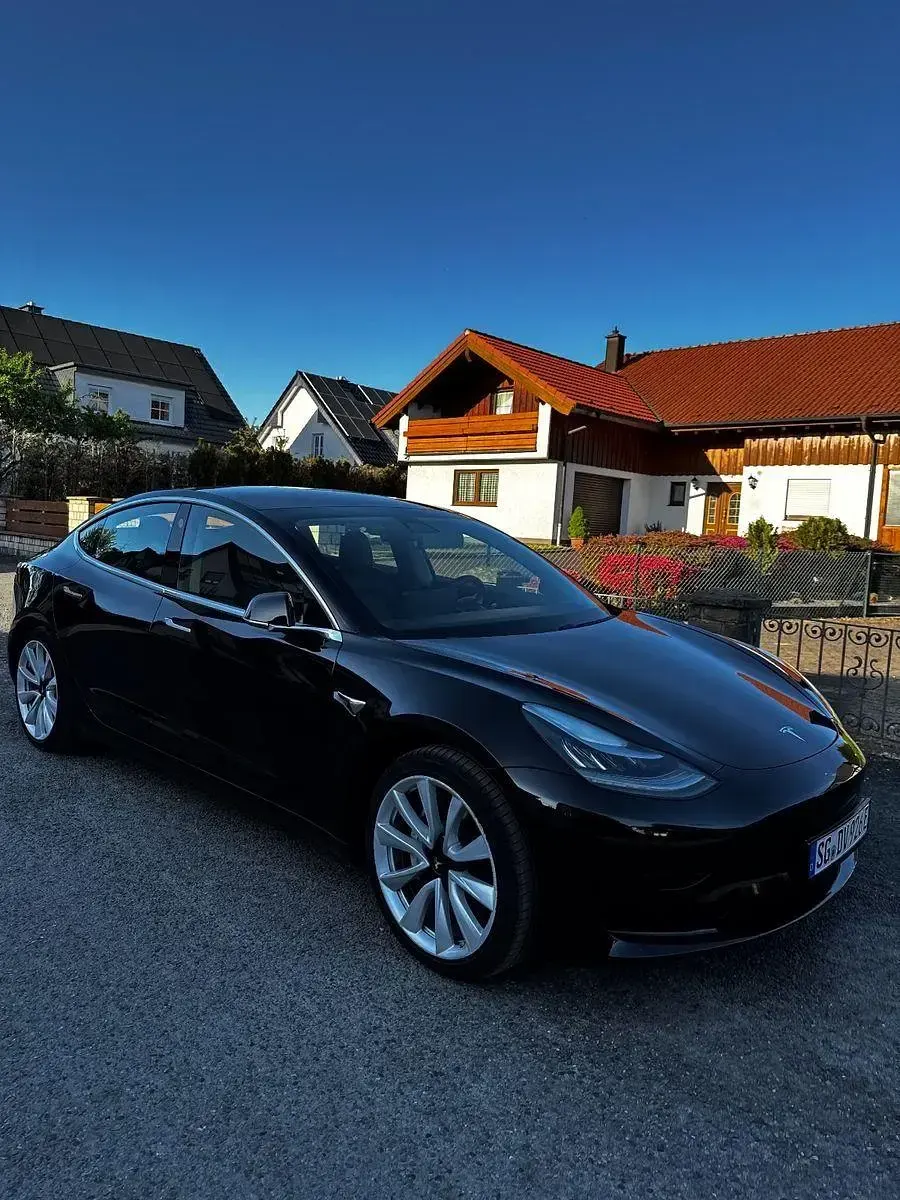 Occasion Tesla Model 3 Standard Range Plus 239 kW (325 PK) 2019 Zwart Sedan
