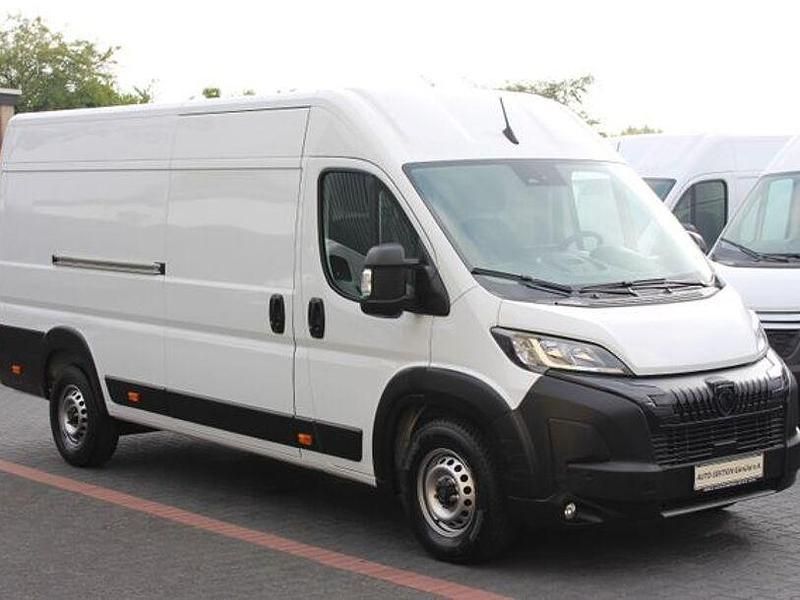 Weiß icy Gebraucht 2024 Peugeot Boxer Van | 24.988 € (Fairer Preis) - Bild 1/4