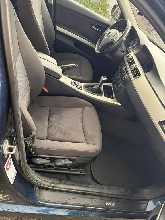 Gebraucht BMW 320 184 PS (135 kW) 2012 Blau Kombi