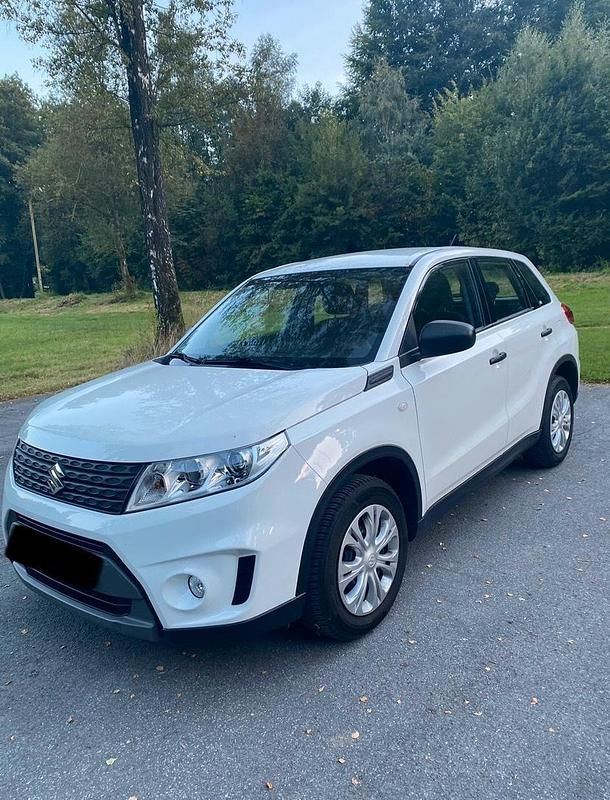 Gebraucht Suzuki Vitara 120 PS (88 kW) 2018 Weiß SUV