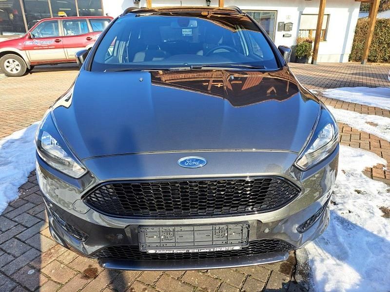 Gebraucht Ford Focus ST-Line 140 PS (102 kW) 2018 Grau Kombi