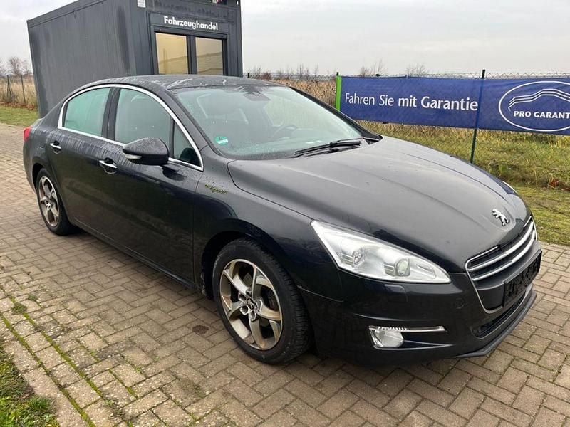 Grau Gebraucht 2013 Peugeot 508 Allure Limousine | 2.499 € - Bild 1/4