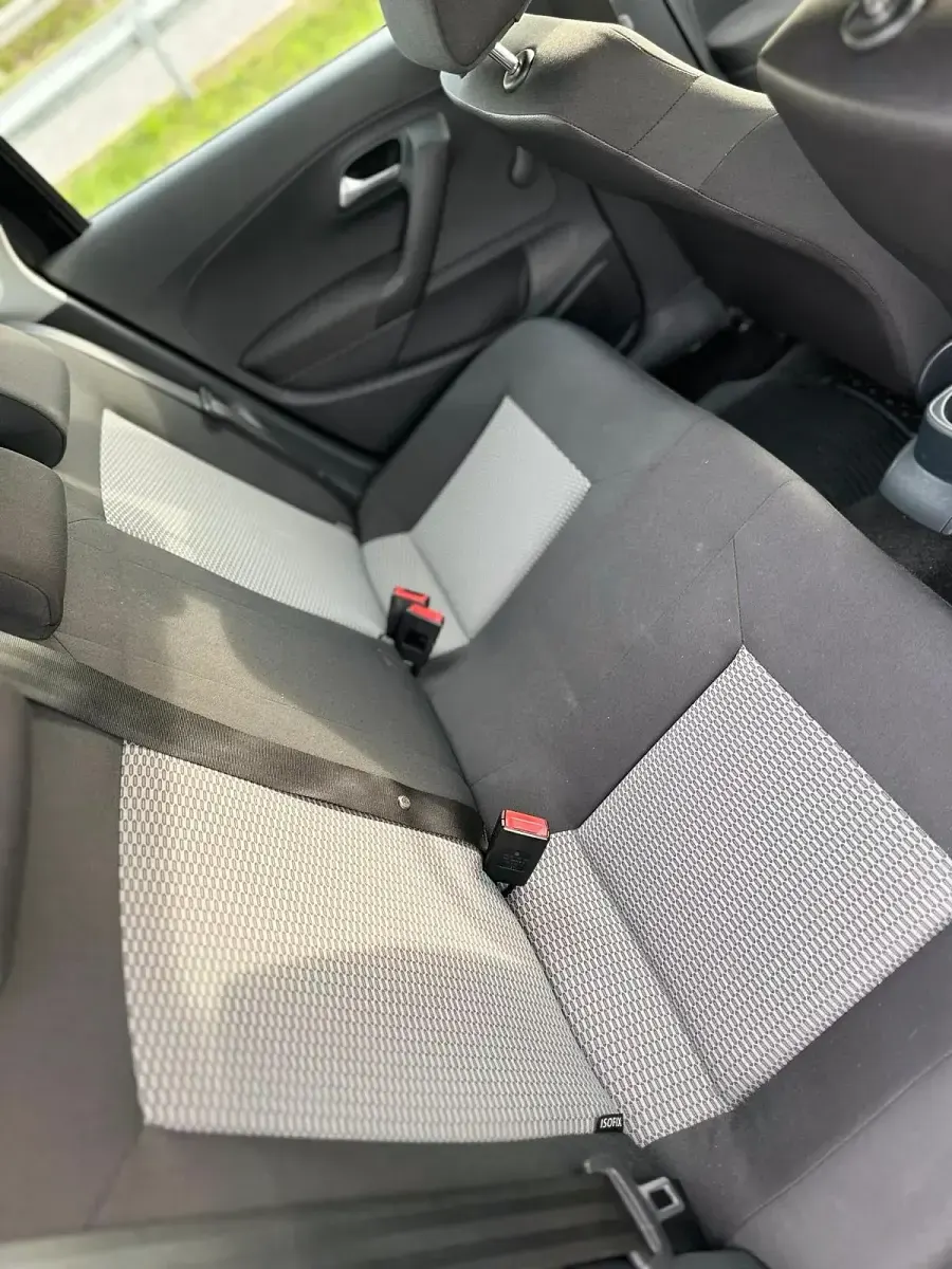 Second-hand VW Polo 75 CP (55 kW) 2014 Negru Hatchback