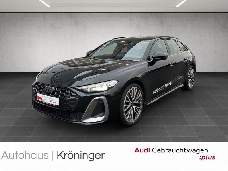Mythosschwarz metallic Gebraucht 2024 Audi A5 Ambiente Coupé | 54.990 € (Superpreis) - Bild 1/4