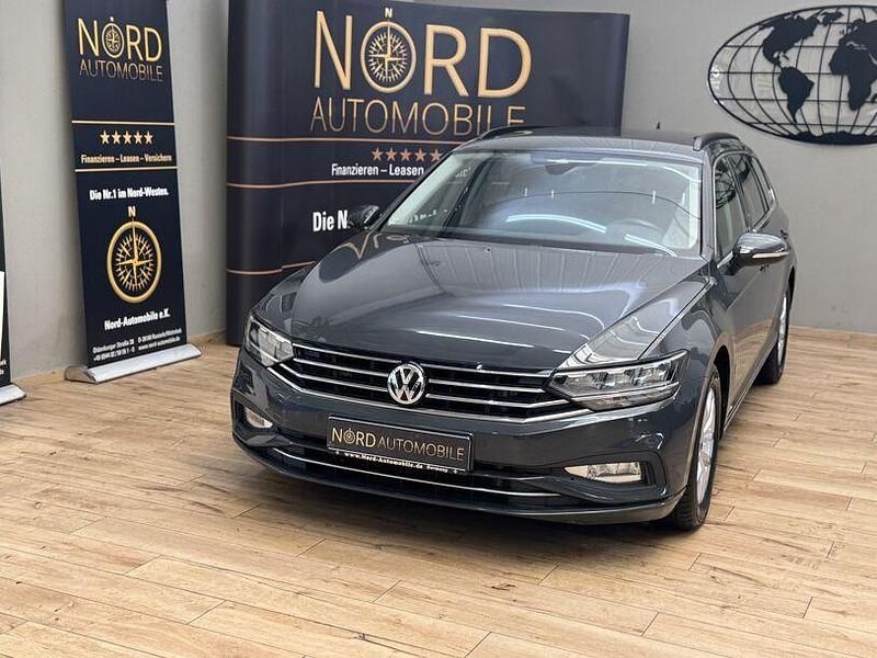 Uranograu Gebraucht 2020 VW Passat Kombi | 19.589 € (Guter Preis) - Bild 1/3