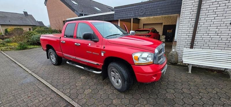 Gebraucht Dodge Ram 345 PS (253 kW) 2006 Rot Pickup