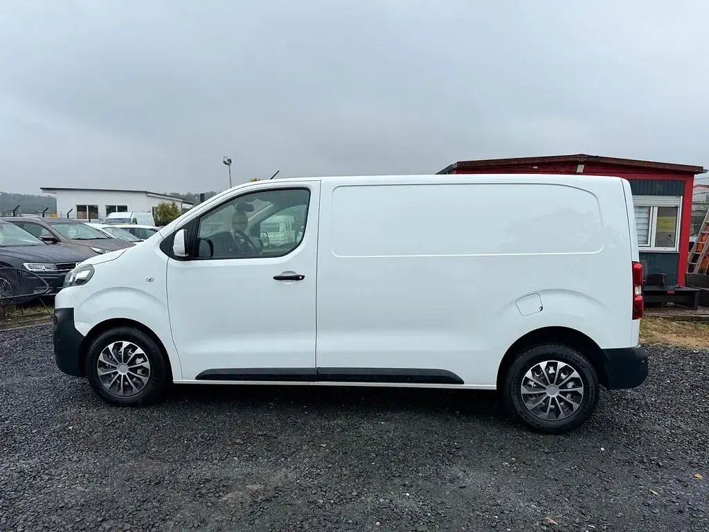 Gebraucht Citroën Jumpy Business Class 179 PS (131 kW) 2017 Lack weiss banquise/typ aussen Van / Kleinbus