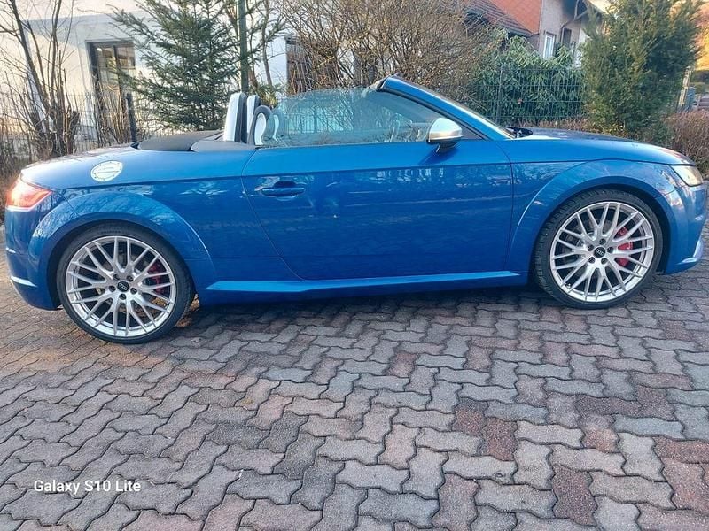 Gebraucht Audi TT Roadster Ambiente 310 PS (228 kW) 2016 Blau Cabrio