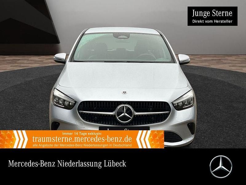 Silber Gebraucht 2024 Mercedes B180 Advanced Van / Kleinbus | 29.990 € (Superpreis) - Bild 1/3