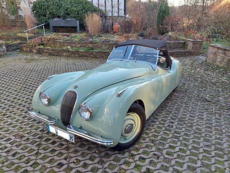 Grün Gebraucht 1950 Jaguar XK Cabrio | 105.000 € - Bild 1/4
