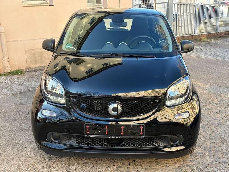 Gebraucht Smart ForFour Electric Drive 60 kW (82 PS) 2019 Schwarz Kleinwagen