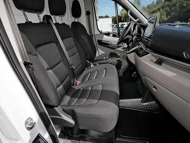 Gebraucht Maxus EV80 110 kW (150 PS) 2024 Weiss Van