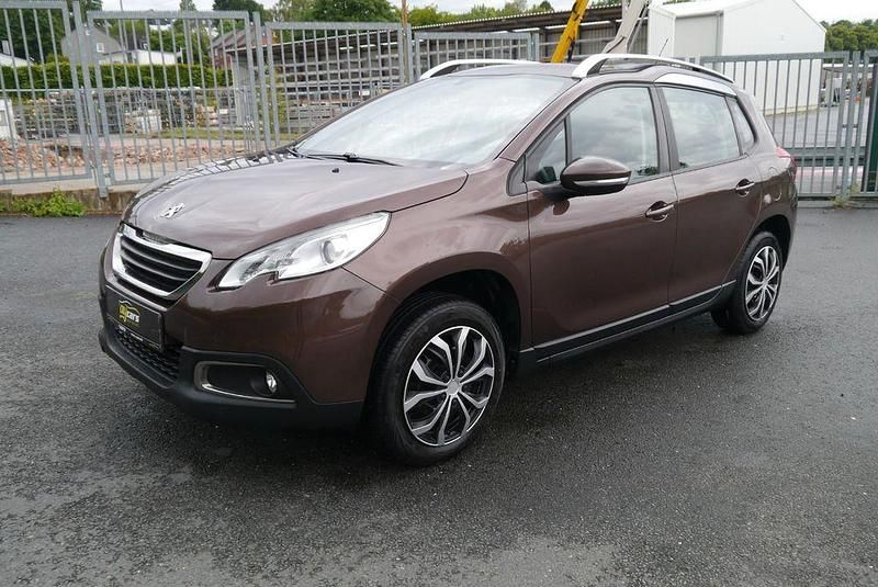 Braun Gebraucht 2015 Peugeot 2008 Active SUV | 5.990 € (Fairer Preis) - Bild 1/4