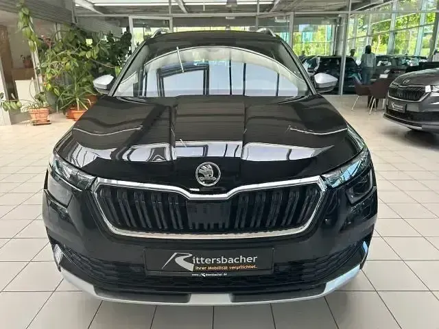 Gebraucht Skoda Kamiq ScoutLine 150 PS (110 kW) 2022 Schwarzmagic perleffekt SUV