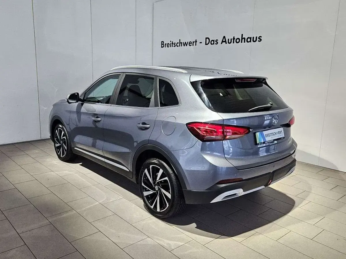 Neu MG ZS Luxury 197 PS (144 kW) 2026 Grau SUV