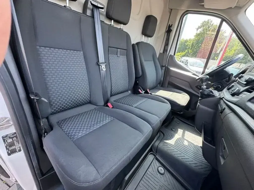 Gebraucht Ford Transit 105 PS (77 kW) 2022 Frostweiß Van