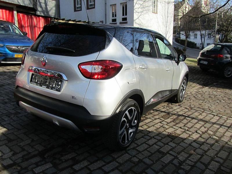 Gebraucht Renault Captur Crossborder 118 PS (86 kW) 2016 Silber SUV