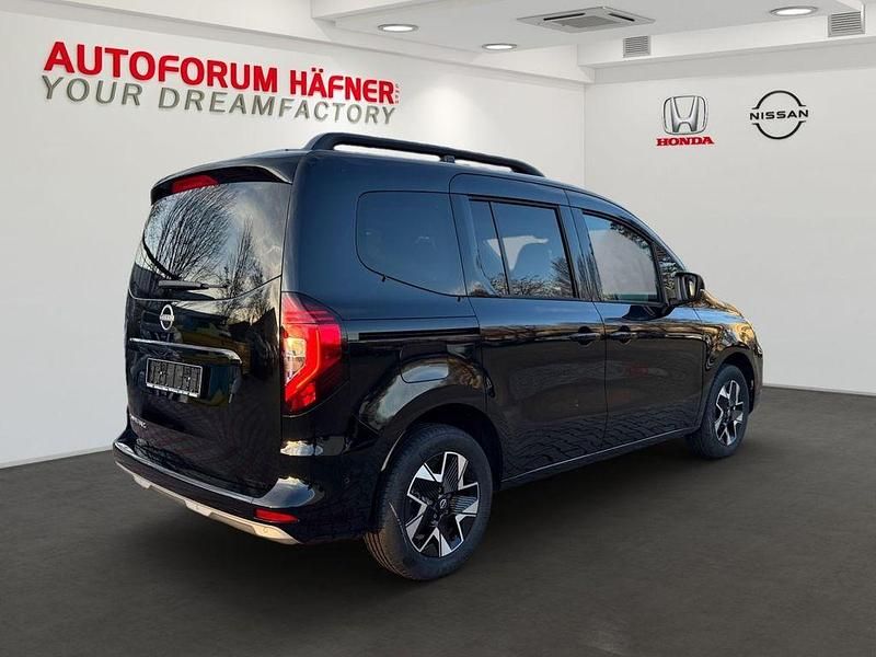 Neu Nissan Townstar Visia 131 PS (96 kW) 2025 Schwarz Limousine