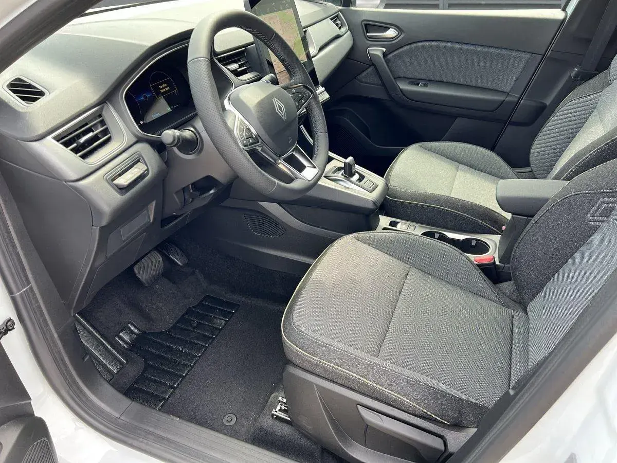 neu-renault-captur-techno-158-ps-2026-in-selent-28-490-autouncle