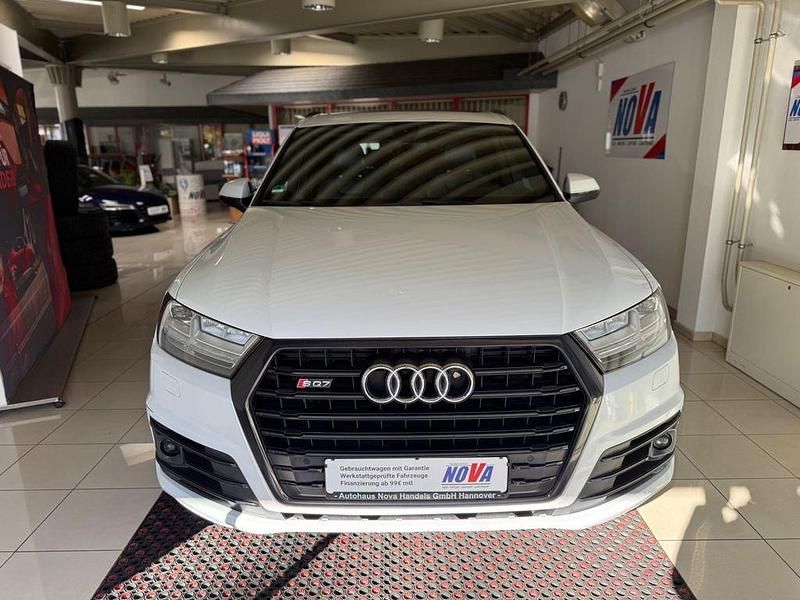 Weiß Gebraucht 2018 Audi SQ7 Sport SUV | 33.990 € (Guter Preis) - Bild 1/4