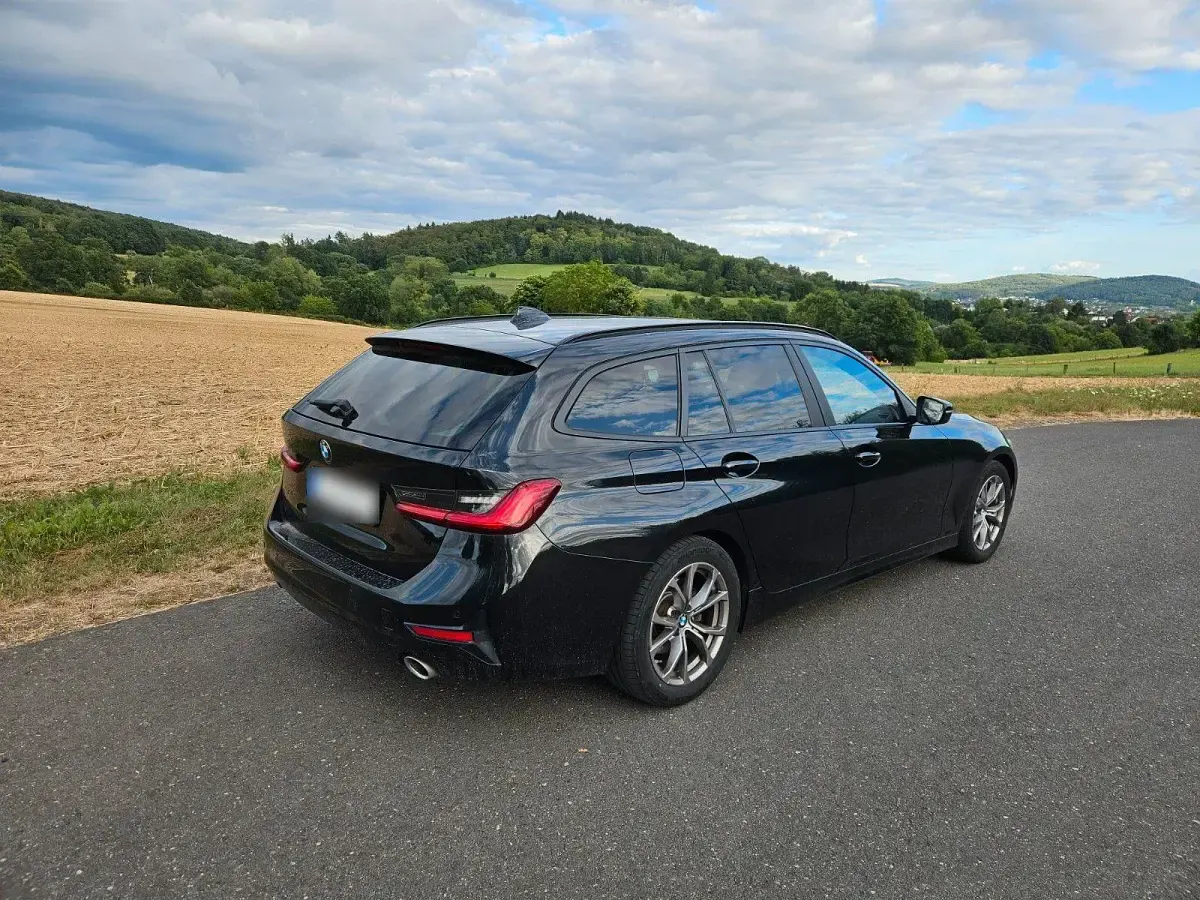 Gebraucht BMW 320 190 PS (139 kW) 2020 Schwarz Kombi