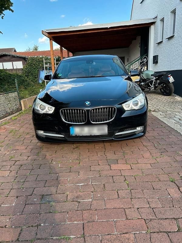 Schwarz Gebraucht 2009 BMW 530 Limousine | 9.999 € (Fairer Preis) - Bild 1/4