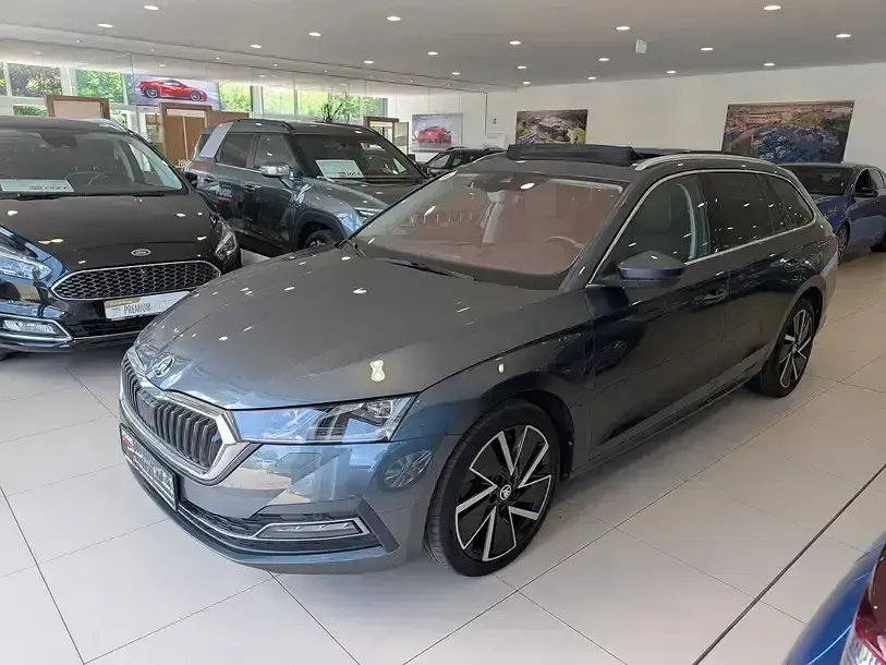 Gebraucht Skoda Octavia Style 204 PS (150 kW) 2021 Quarzgrau metallic Kombi