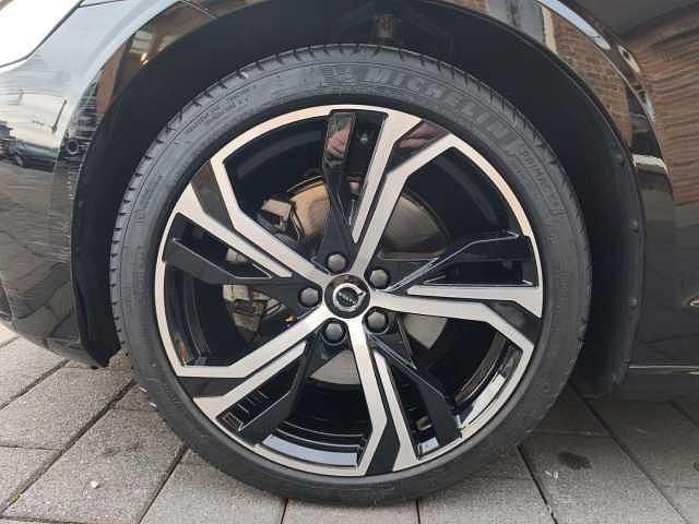 Gebraucht Volvo V60 145 PS (106 kW) 2025 Kombi