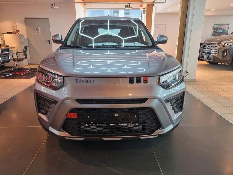 Grau Neu 2025 Ssangyong Tivoli SUV | 24.990 € (Etwas zu teuer) - Bild 1/4
