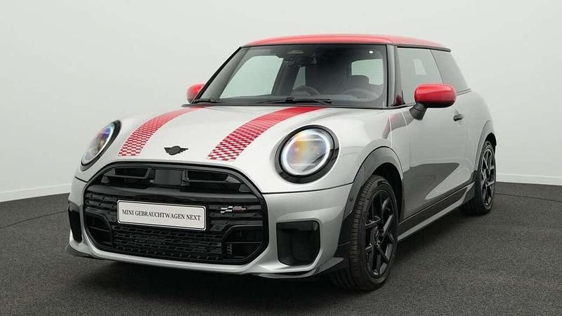 Grau Gebraucht 2024 Mini John Cooper Works Kleinwagen | 26.612 € (Superpreis) - Bild 1/4