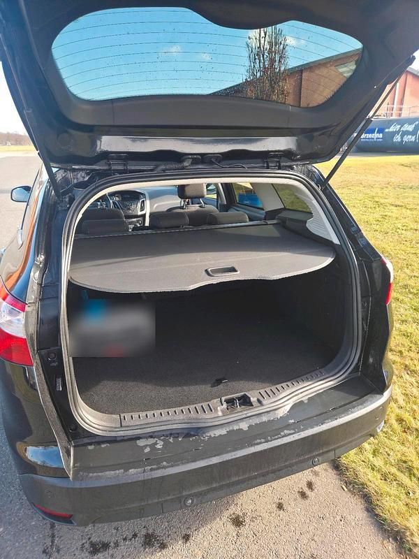 Gebraucht Ford Focus 125 PS (91 kW) 2013 Schwarz Kombi