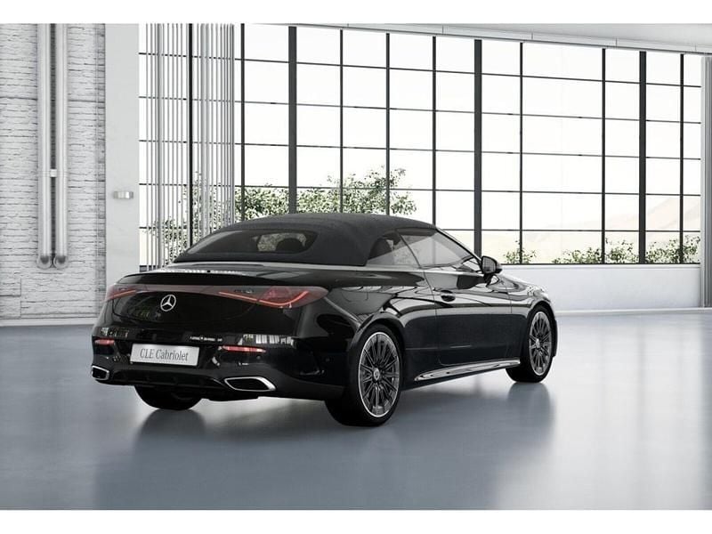 Gebraucht Mercedes CLE300 AMG 258 PS (189 kW) 2024 Metalliclack obsidianschwarz Cabrio