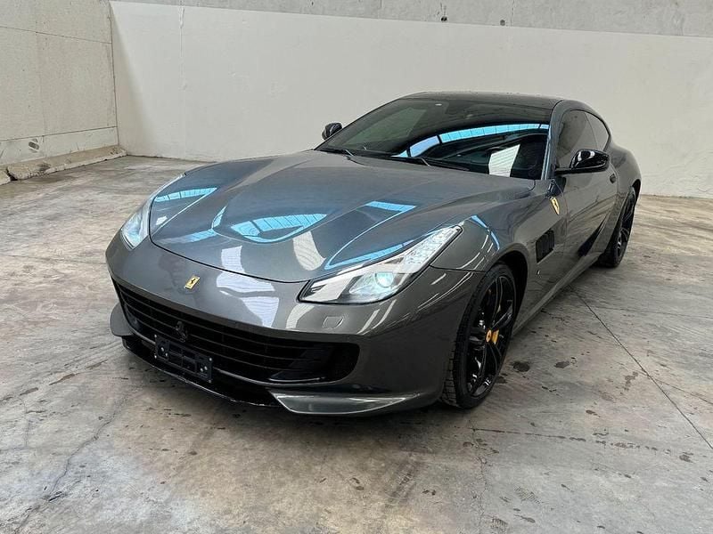 Grau Gebraucht 2019 Ferrari GTC4Lusso Kombi | 149.900 € - Bild 1/4