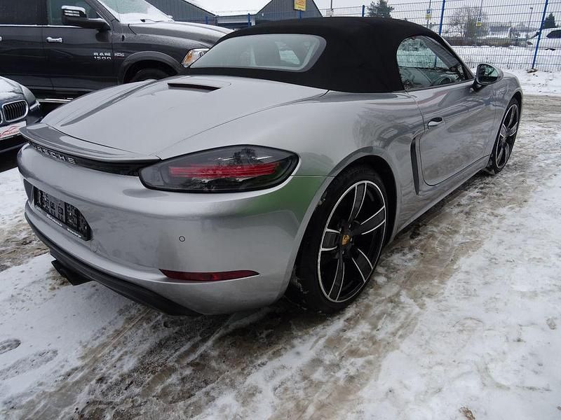 Gebraucht Porsche 718 Boxster 299 PS (219 kW) 2018 Silber Cabrio
