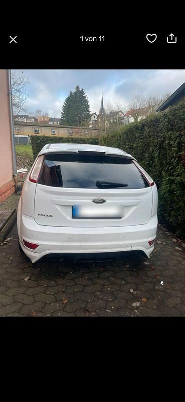 Gebraucht Ford Focus 109 PS (80 kW) 2010 Weiß Limousine