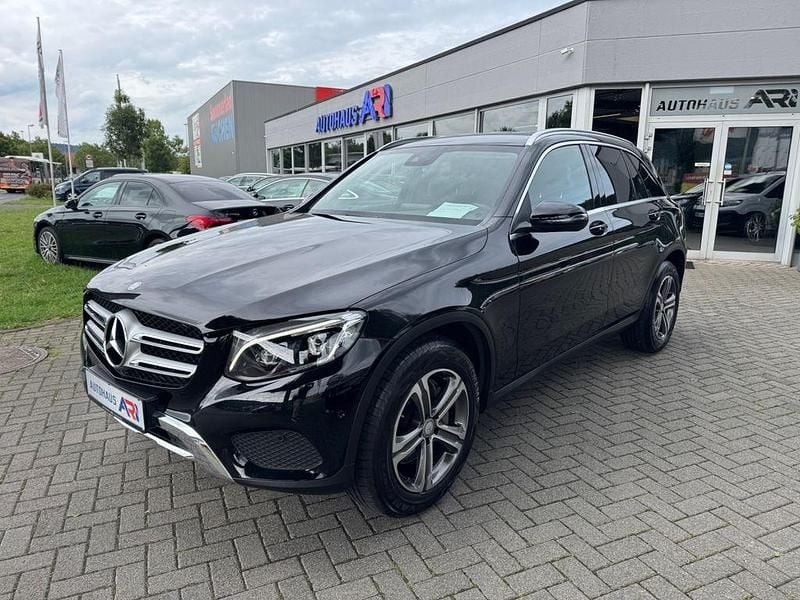 Schwarz Gebraucht 2016 Mercedes GLC250 SUV | 24.450 € (Guter Preis) - Bild 1/4