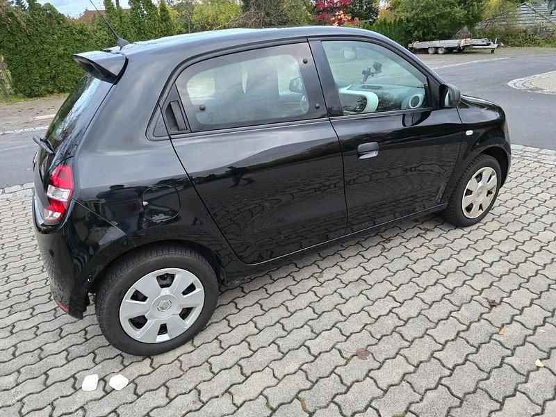 Gebraucht Renault Twingo 69 PS (50 kW) 2016 Schwarz Kleinwagen