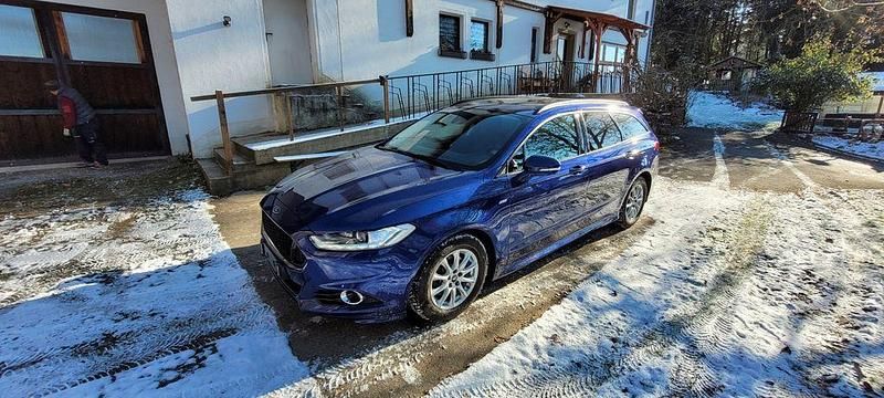 Blau Gebraucht 2016 Ford Mondeo ST Kombi | 14.950 € (Etwas zu teuer) - Bild 1/4