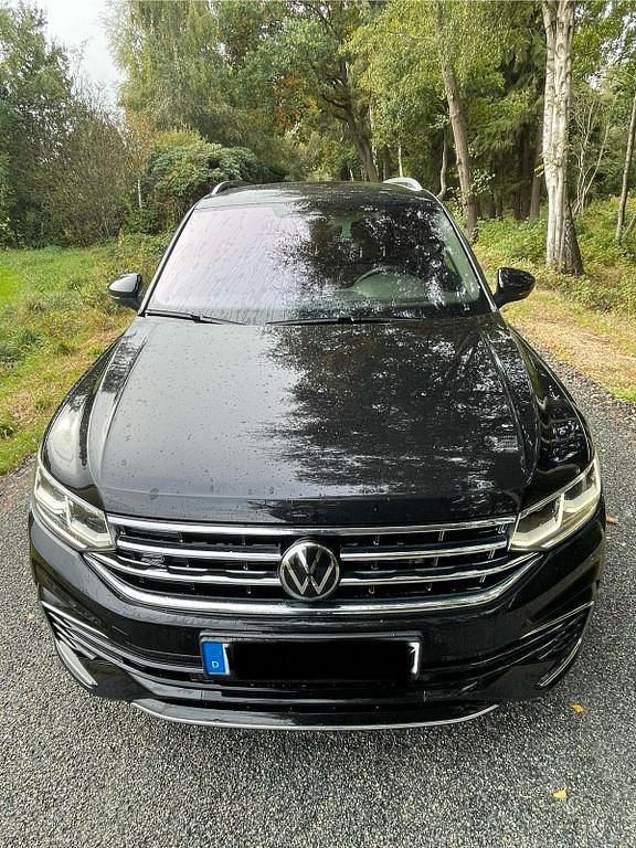Schwarz Gebraucht 2022 VW Tiguan R-line SUV | 30.250 € (Guter Preis) - Bild 1/4