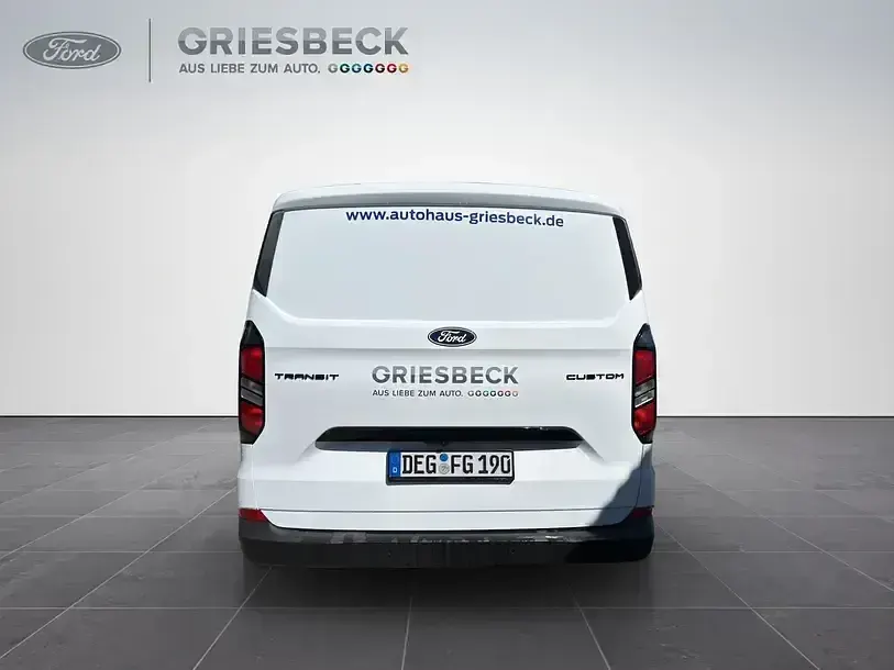 Gebraucht Ford Transit Custom Trend 136 PS (100 kW) 2024 Weiß (frostweiß) Limousine