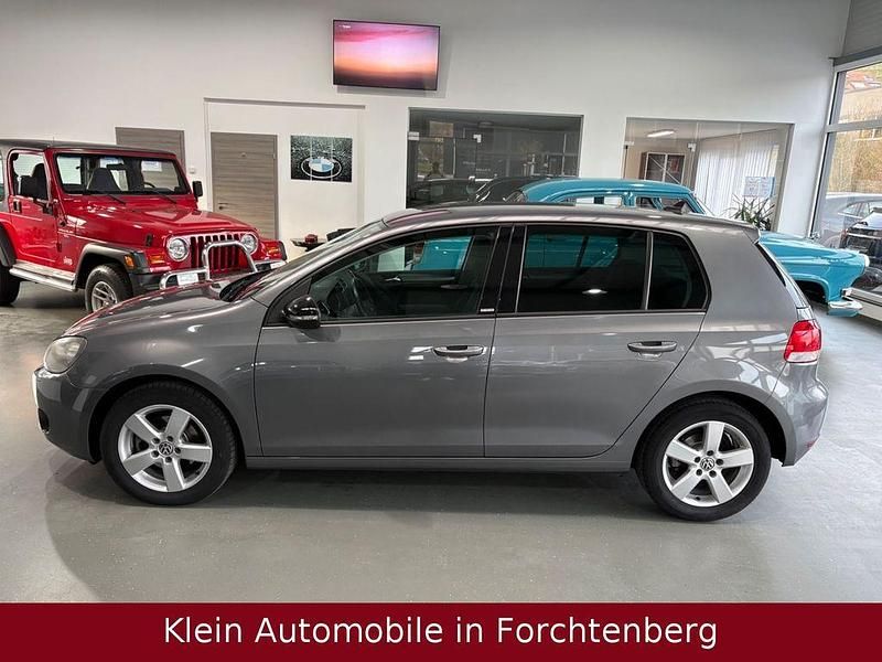 Gebraucht VW Golf VII Style 105 PS (77 kW) 2012 Grau Limousine