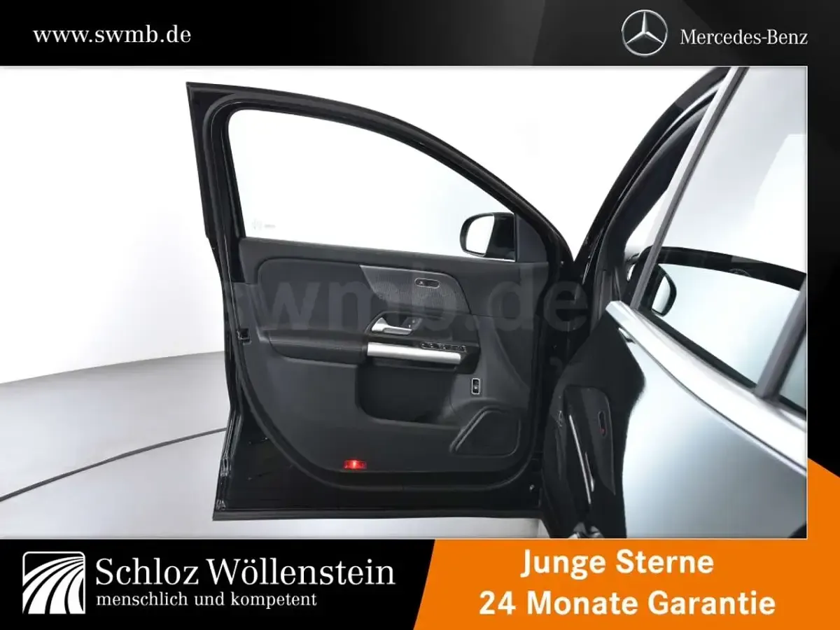 Gebraucht Mercedes GLA200 Advantage 163 PS (119 kW) 2023 Schwarz SUV
