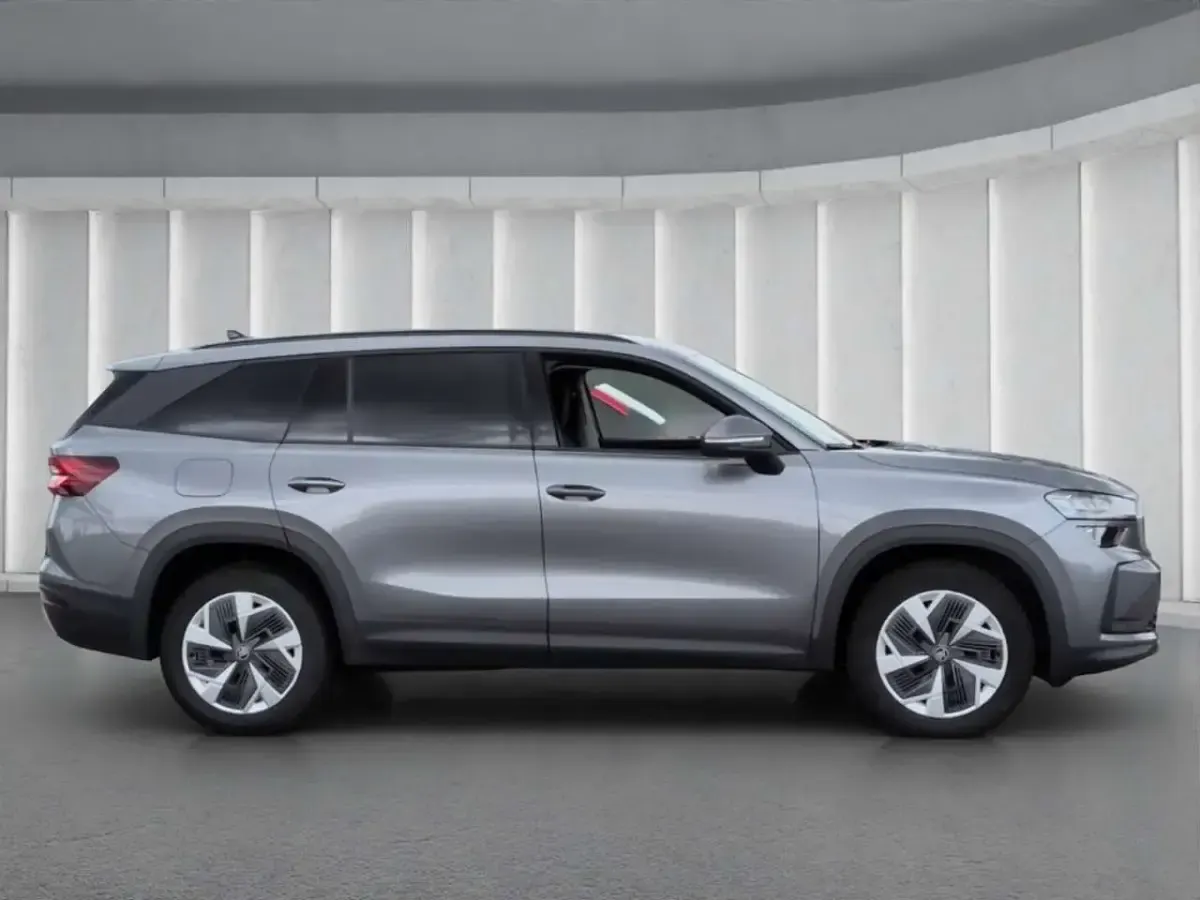 Gebraucht Skoda Kodiaq Selection 204 PS (150 kW) 2025 Grau SUV
