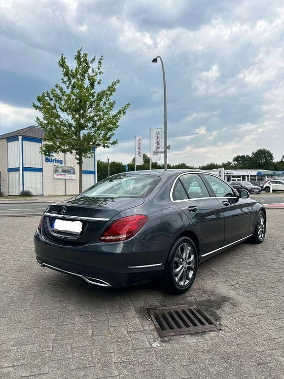 Gebraucht Mercedes C180 Avantgarde 156 PS (114 kW) 2014 Grau Limousine