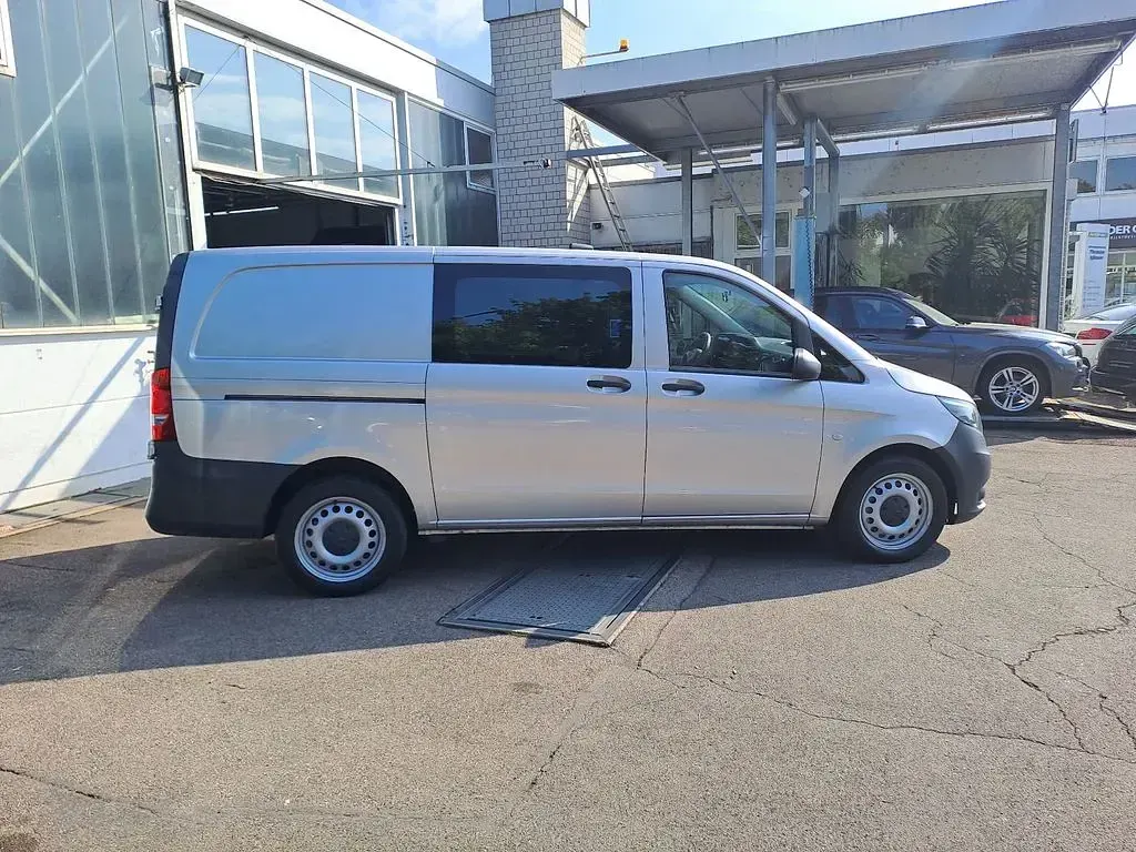 Gebraucht Mercedes Vito 136 PS (100 kW) 2018 Silber Van